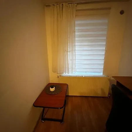 Apartament In Regim *